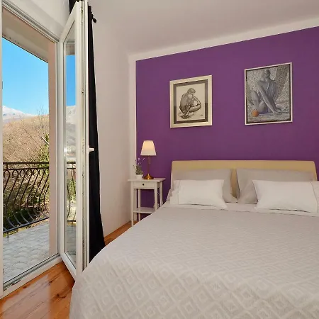 Holiday Home Zrnovnica * Žrnovnica