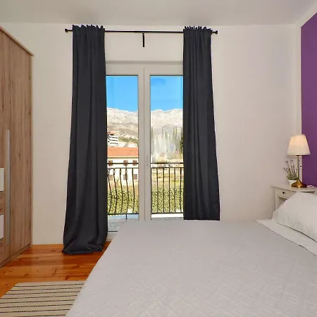 Holiday Home Zrnovnica *