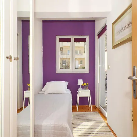 Holiday Home Zrnovnica Tatil Evi