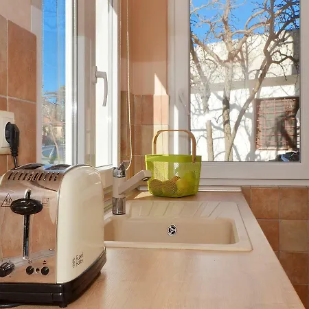 Holiday Home Zrnovnica Holiday home *